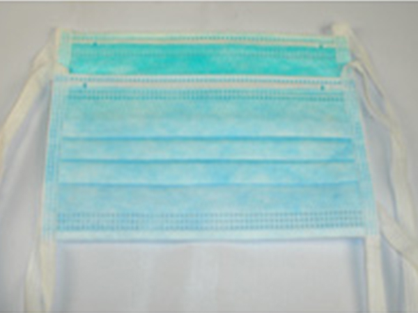 Surgical face masks 4